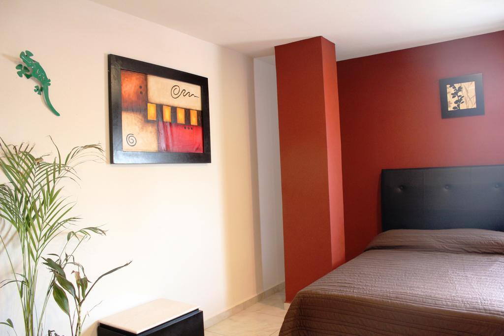Hotel Leones Puebla Exterior photo